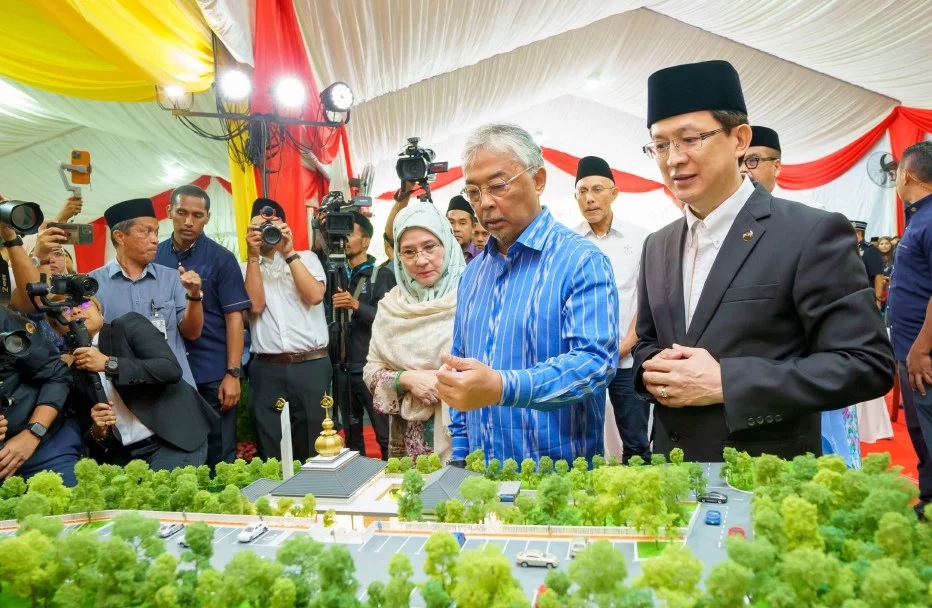 Agong sempurna pecah tanah surau IPD Cameron Highlands