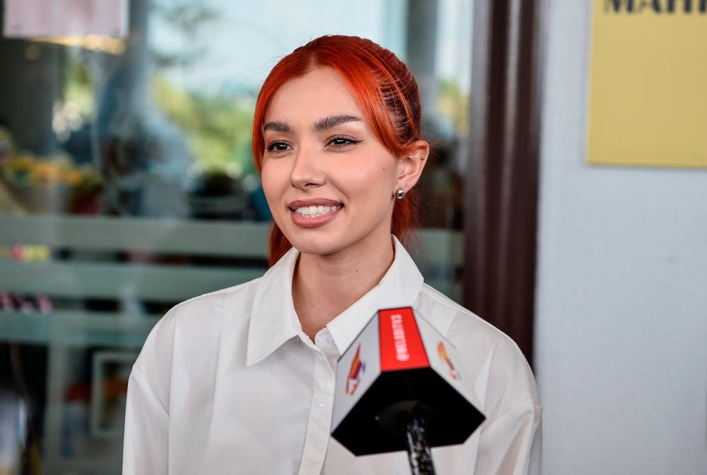 Mahkamah benar pelakon Amelia Handerson tangguh mohon maaf, bayar ganti rugi RM200,000