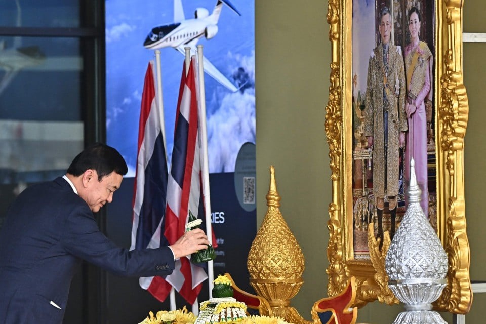 Raja Thailand perkenan hukuman penjara Thaksin dikurangkan kepada setahun
